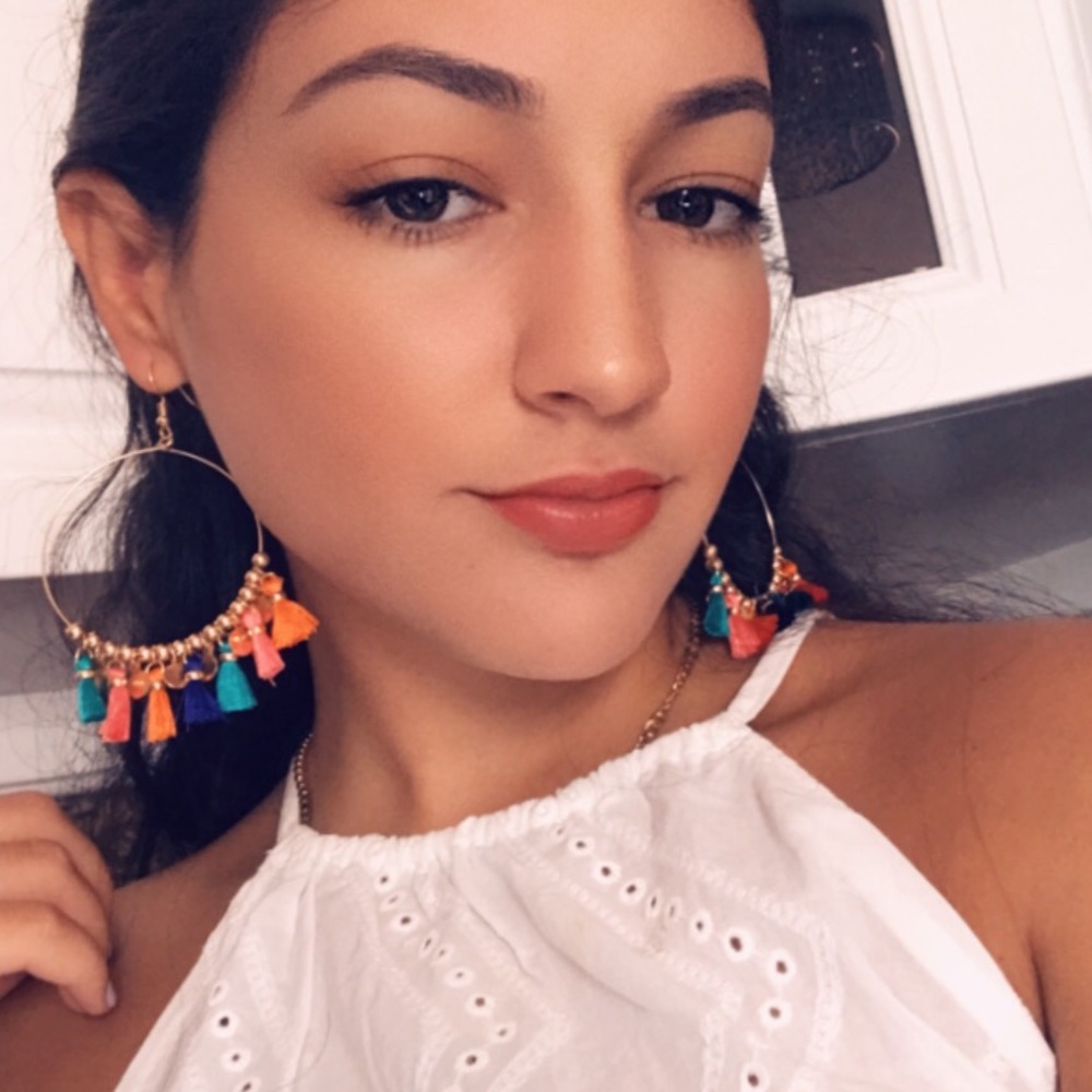 Meet your Posher, Yaiza